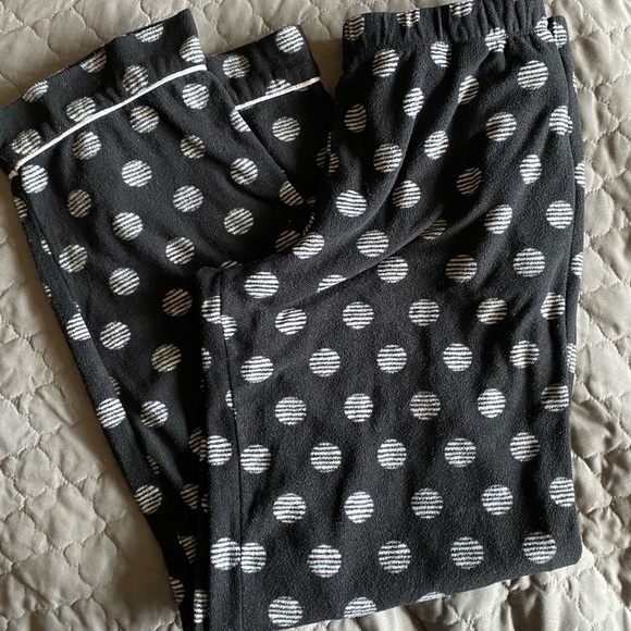 DKNY Button Up Flannel Pajamas Black/White - Picture 4 of 7